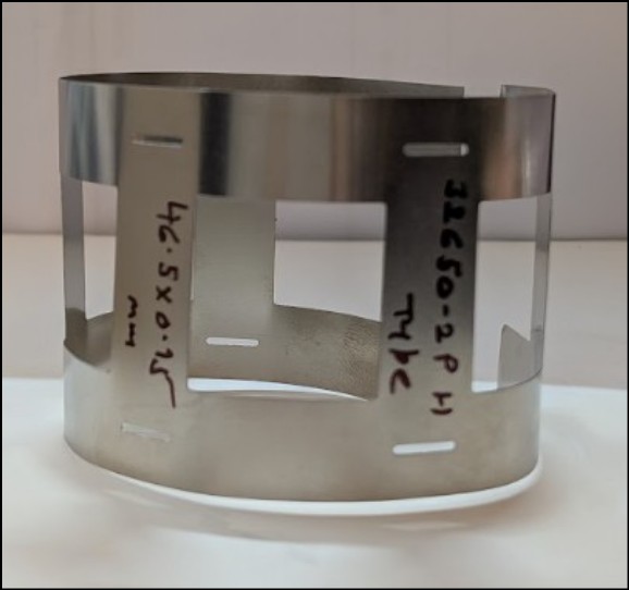 Nickel Strip Plated 2P(32650) with holder 46.5x0.15 mm CD 34.5